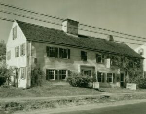 exterior view of Swett-Illsley House